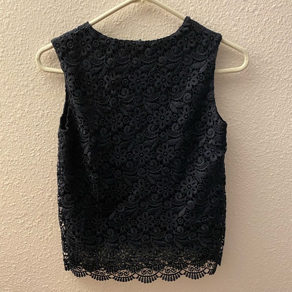Uniqlo Lace Top - Picture 2 of 4